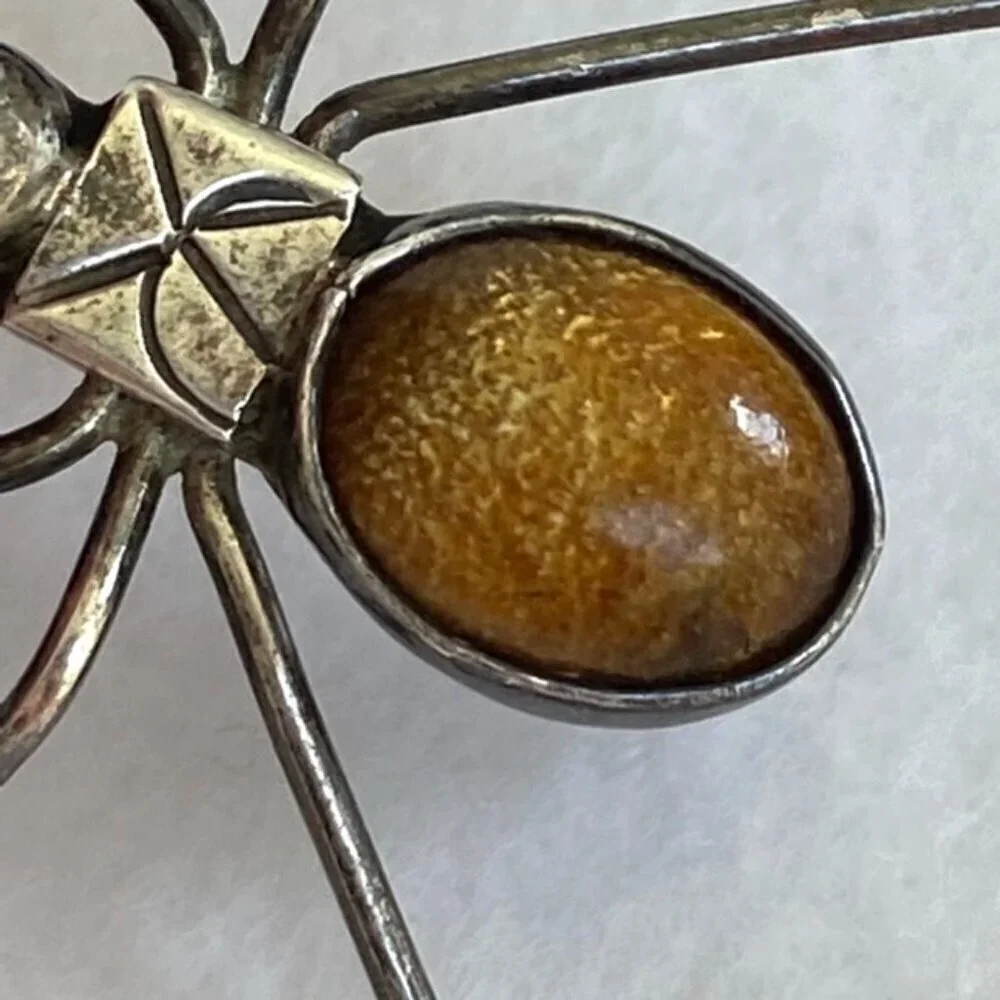 Sterling Silver 925 Oval Tigers Eye Cabochon Spider Critter Dainty Bug Brooch